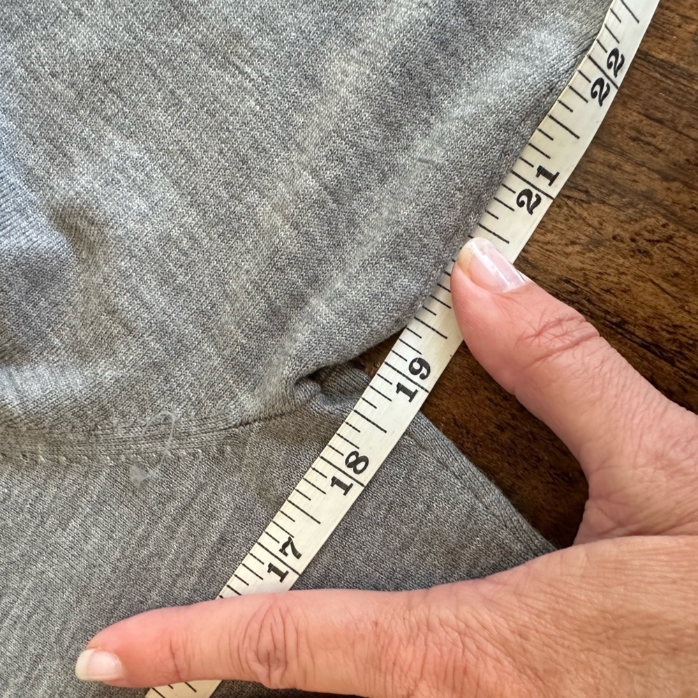 Banana Republic | Gray Merino Wool Blend Crewneck Button Up Cardigan, Size LP - Picture 7 of 7